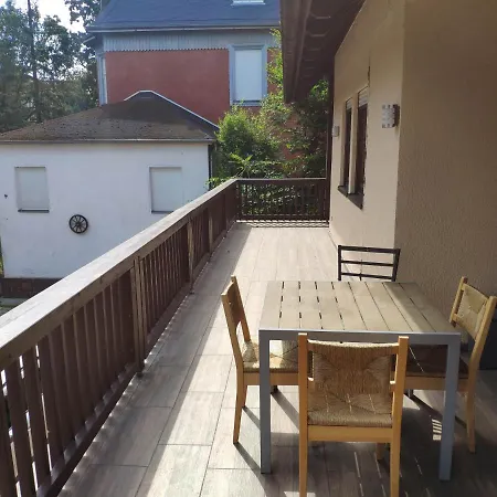 Ferienwohnung mit 123qm für 8 Personen mit sehr großem Garten, einfache Innen-Ausstattung Leipzig Exterior foto