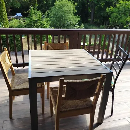 Ferienwohnung mit 123qm für 8 Personen mit sehr großem Garten, einfache Innen-Ausstattung Leipzig Exterior foto
