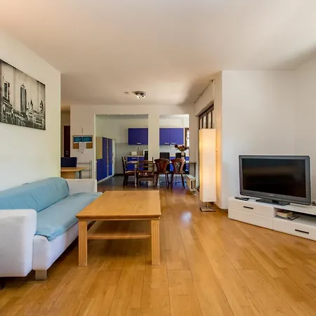 Ferienwohnung Mit 123Qm Fuer 8 Personen Mit Sehr Grossem Garten, Einfache Innen-Ausstattung Лейпциг Экстерьер фото